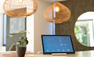 monitor with speed dial